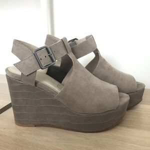 BC Footwear Wedge Sandal